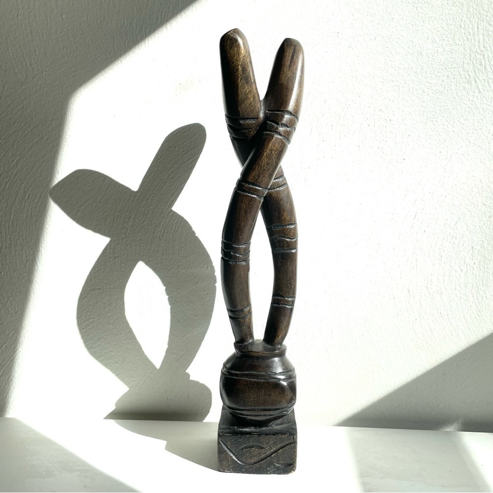Handmade primitive abstract carved wood sculpture intertwined snake columns - Picture 2 of 16